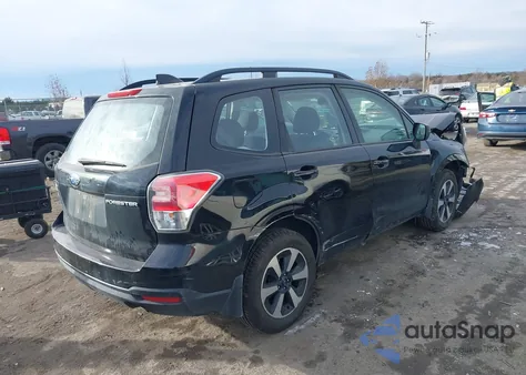 2018 Subaru Forester 2.5I z USA, uszkodzony, nr VIN JF2SJABC2JH499200